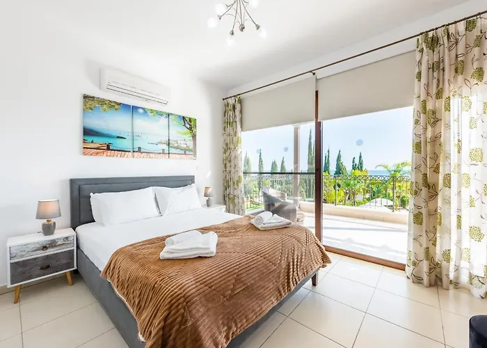 Sea Front Oceanus H2 By Ezoria Villa *