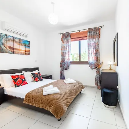 Sea Front Oceanus H2 By Ezoria וילה