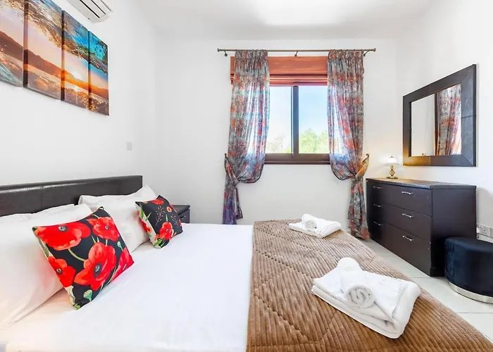 Sea Front Oceanus H2 By Ezoria Villa *