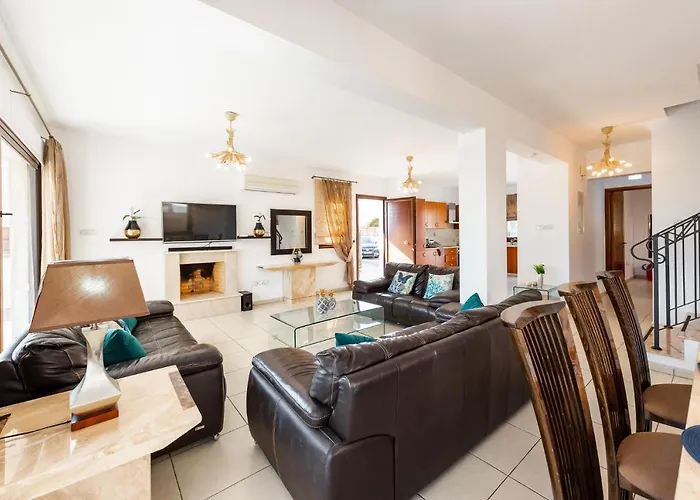 Villa Sea Front Oceanus H2 By Ezoria Ayia Napa