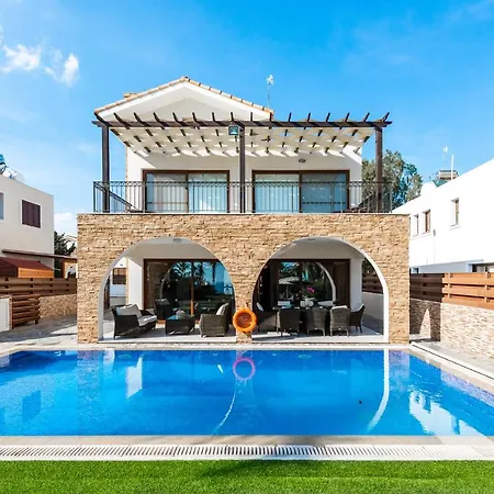 Villa Sea Front Oceanus H2 By Ezoria